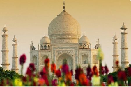All Inclusive Private Day Tour to Taj Mahal from Delhi by Car 