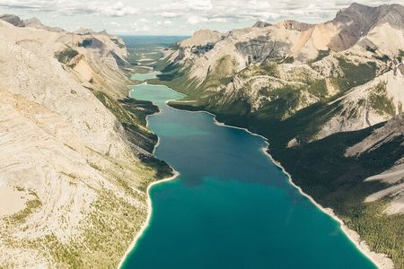 30 Minute Helicopter Tour over Lake Minnewanka, Banff