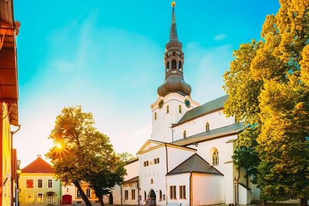 5 Hour Majestic Tallinn Tour from Cruise Port
