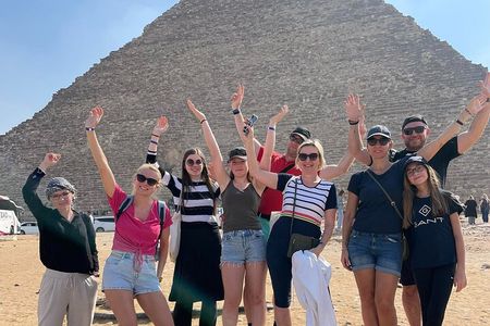 Full Day Guided Tour from Hurghada to Cairo with Pickup