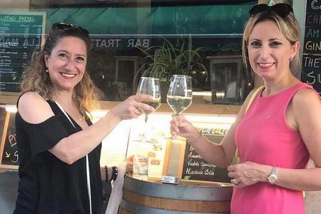 Athens Highlights Easy Walking Tour with Tastings