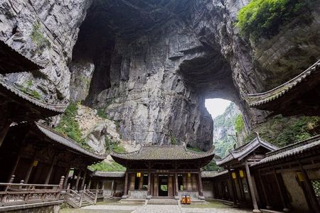 Chongqing Wulong: All inclusive luxury private trip to 2 spots