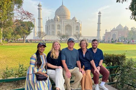 Private Taj Mahal, Agra Fort & Baby Taj Tour from Delhi by Train