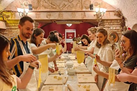 Pasta Cooking Class in Rome: Make Fettuccine & Tiramisu with Wine