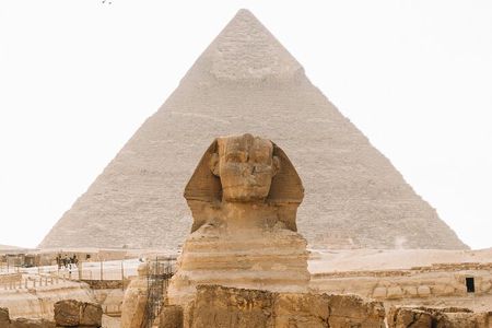 Layover Tour To Giza Pyramids and Sphinx