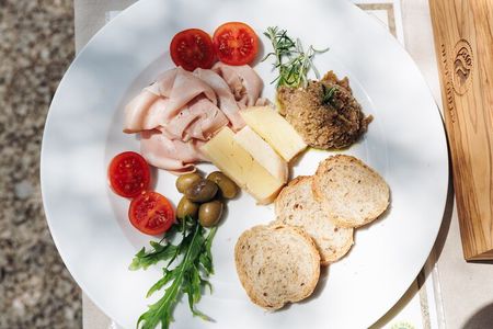 Private Olive Oil and Wine Tasting in Kurilo, Montenegro