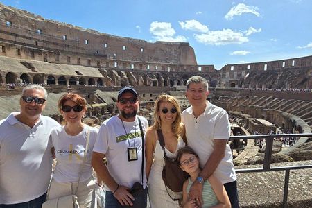 Colosseum Private Tour with Palatine Hill and Roman Forum