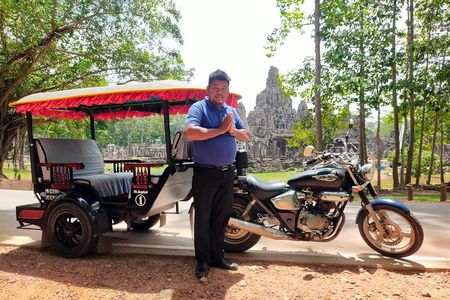 Private Angkor Wat Tour by Tuk-Tuk with English Speaking Driver