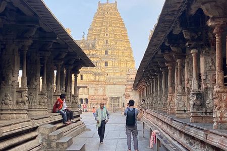 Hire a Licensed Guide for Fullday Hampi visit with own transport