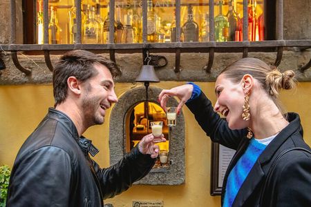 Tipsy Tour: Guided Bar Crawl In Florence with Dark History