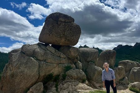 Private tour with Olivia: Chinggis Statue-Terelj-Aryabal temple