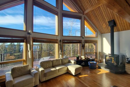 Aurora Chasing + Aurora Lodge