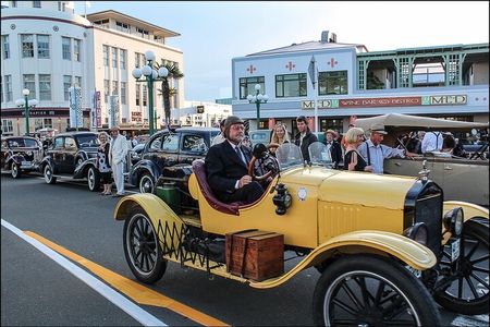 Half Day-Hawke's Bay + Premium Winery Tour