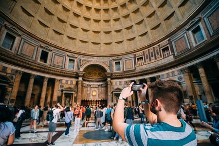 Pantheon and Trevi Fountain Underground Guided Tour