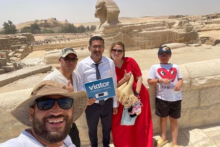 Private Full Day tour To Giza pyramids,Sphinx,Memphis & Saqqara