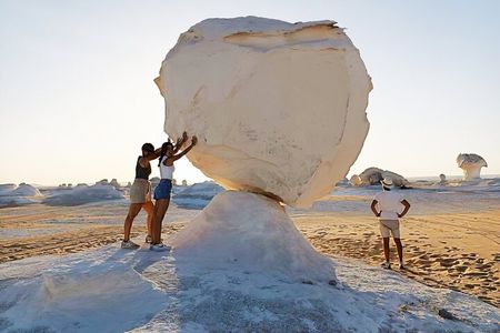 2 Days Bahariya Oasis Camp and Desert Tour from Cairo