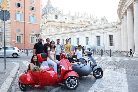 Vespa Sidecar Tour In Rome with Pickup, Drop-off, Gelato included