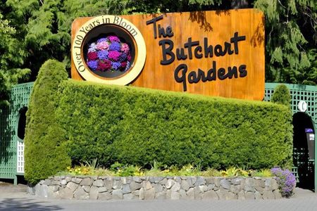 Best of Victoria and Butchart Gardens Day Tour from Vancouver