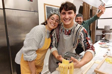 Fettuccine, Ravioli, and Tiramisu Cooking Class in Rome