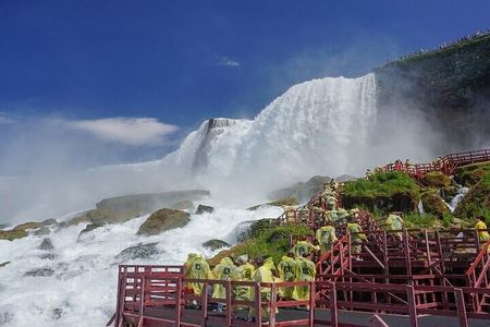 Niagara Falls USA Walking Tour with Cave and Maid of the Mist