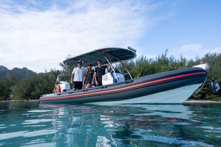 Private Boat Tours on Moorea Lagoon