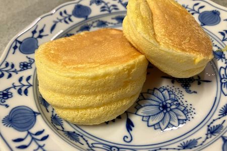 JAPANESE Fluffy Souffle Pancakes & Nature Walk in Todoroki