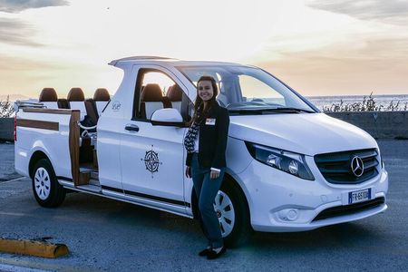 Palermo Winter Nights: Private Tour in CruiserCar