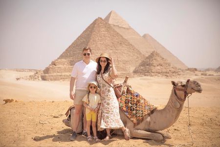 Private guided half Day tour to Pyramids Of Giza from Cairo