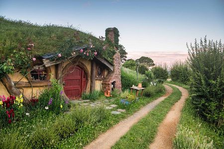 Hobbiton Movie Set Small Group - Guided Tour from Auckland 