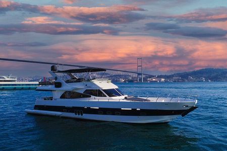 Istanbul Sunset Cruise on Luxury Yacht - Guided Group Cruise