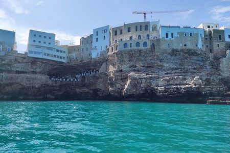 Boat tour from Monopoli to the caves of Polignano a Mare 