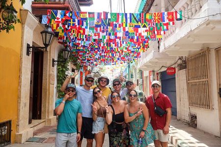 Food Tour, History & Coffee Experience