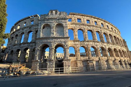 Guided Tour in Pula with Premium eBikes
