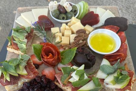 Private Deluxe Wine Tour to Valle de Guadalupe by Luxury Vehicle