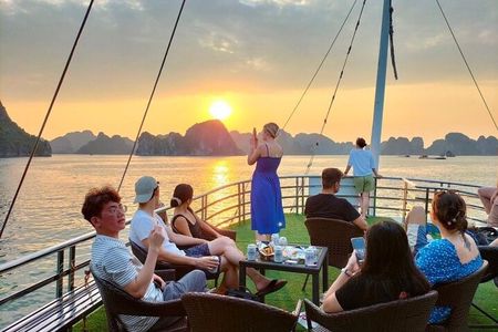 Sunset Cruise Tour in Ha Long with Kayaking and Swimming