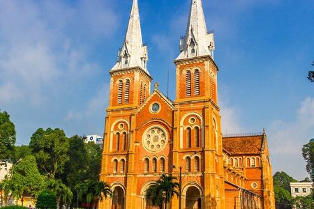 12-Day Epic Vietnam Group Tour: Hanoi, Halong Bay & Beyond