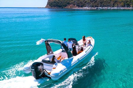Cagliari Gulf Boat Tour; Swim stops, Snorkeling, Sip & Snacks