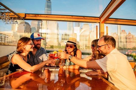 Champagne, Wine and Cheese Pairing Sightseeing Cruise