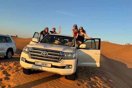 Premium Desert Safari Activities for Group and Family
