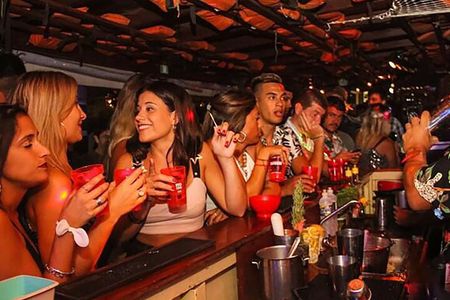 Celebrate to an Exclusive Boat Party Club at Rio de Janeiro