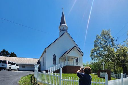 Dolly's Backroads, Bush Beans & Dandridge, Spring Photo Tour