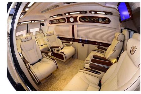 DCAR Limousine for Rent in Da Nang & Hoi An City ( 8-9 Hours)