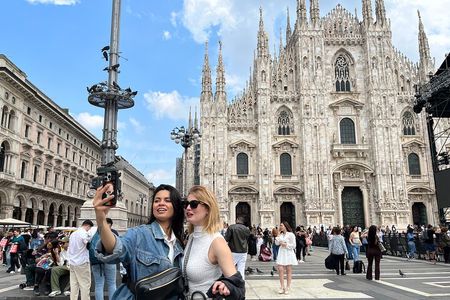Milan: Duomo Tour with Rooftop Access – Small Group or Private