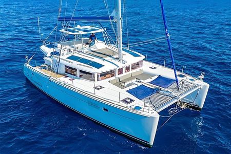 3 Hours Exclusive 45' Lagoon Catamaran Experience 