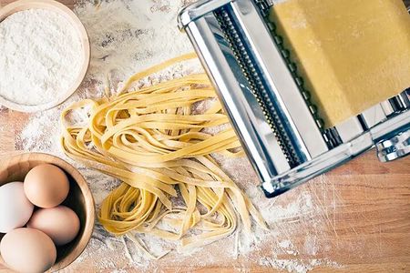 Make fresh pasta and Italian aperitivo In Barcelona