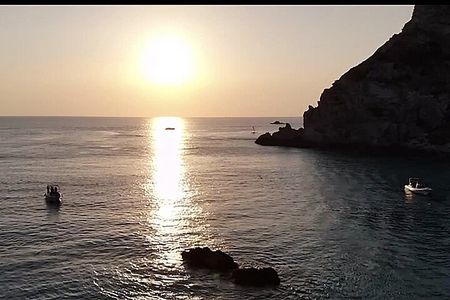 Shared 3-hour sunset tour from Tropea to Capo Vaticano