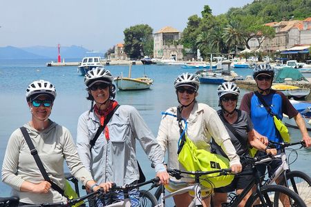 Elafiti Islands Sea kayaking: Full-Day Bike and Kayak tour on Lopud and Šipan