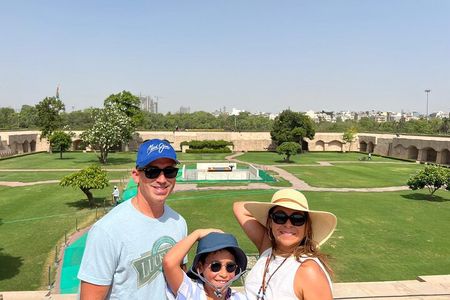 Delhi - Private Day Tour of New Delhi & Old Delhi
