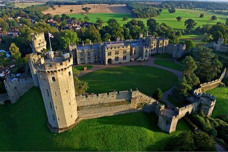 Warwick Castle, Oxford, Stratford-upon-Avon & Cotswolds Day trip