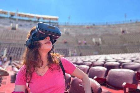 Guided tour of the Verona Arena with Virtual Reality